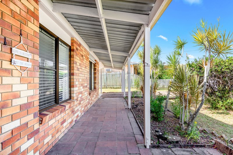 Photo - 4 Carmel Court, Point Vernon QLD 4655 - Image 14