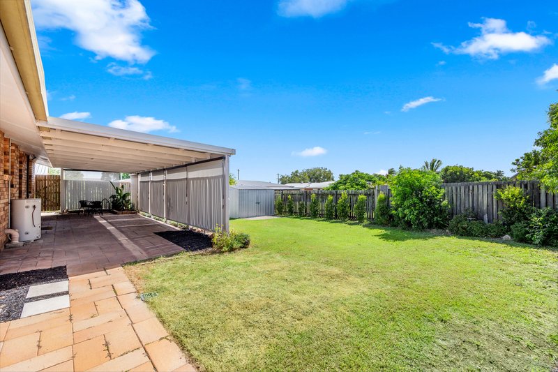 Photo - 4 Carmel Court, Point Vernon QLD 4655 - Image 16