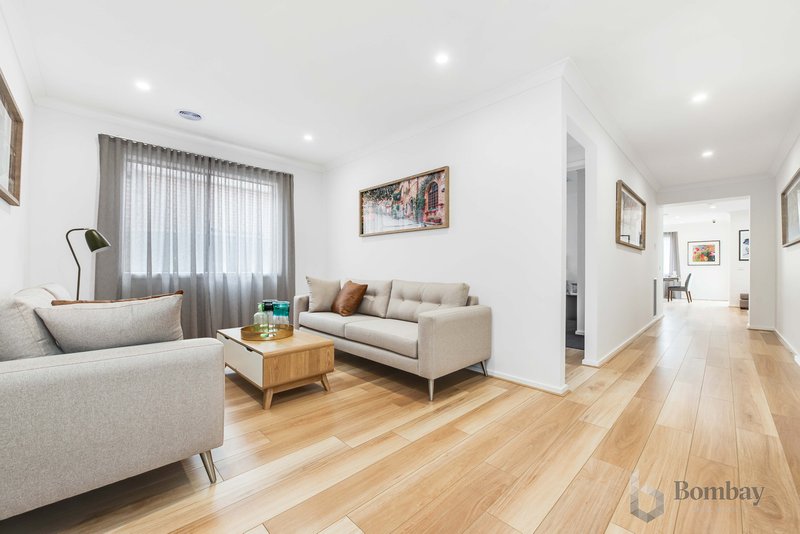 Photo - 4 Carrington Drive, Mickleham VIC 3064 - Image 6