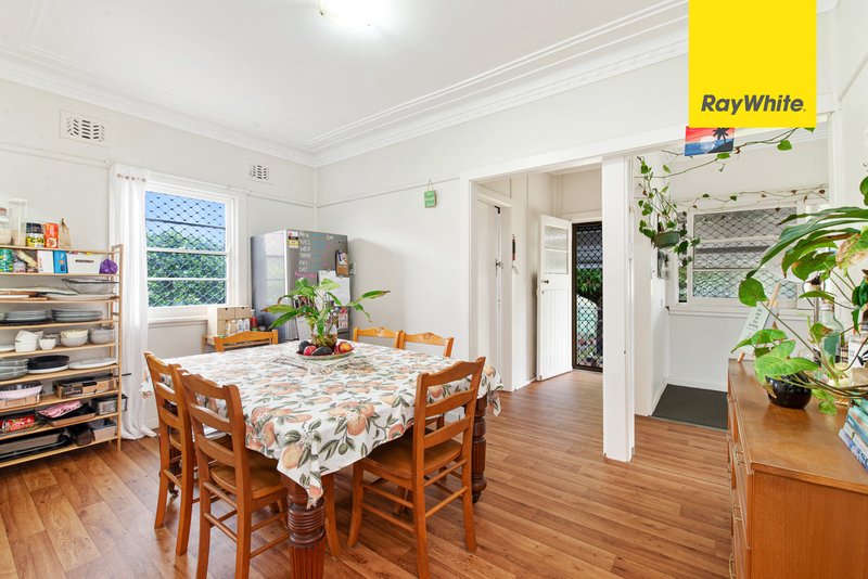 Photo - 4 Carrington Street, Parramatta NSW 2150 - Image 3