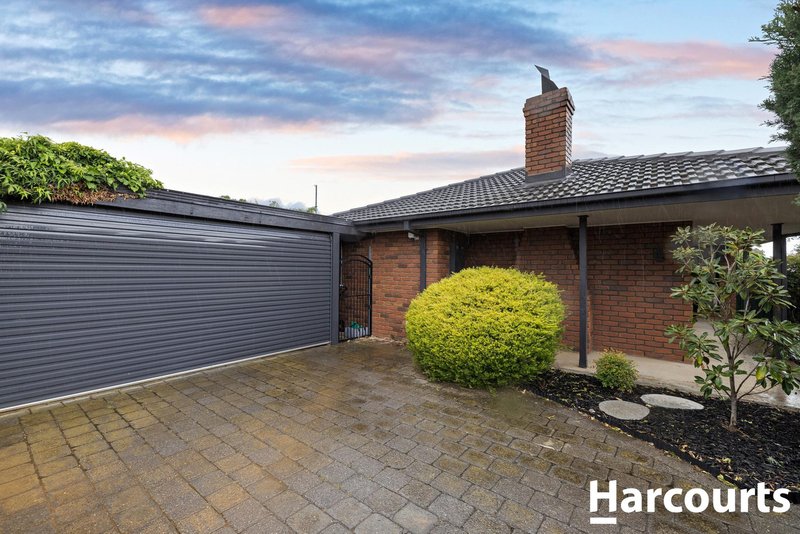 Photo - 4 Carson Crescent, Hoppers Crossing VIC 3029 - Image 3