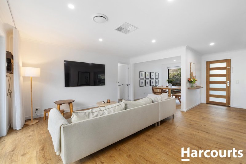Photo - 4 Carson Crescent, Hoppers Crossing VIC 3029 - Image 7