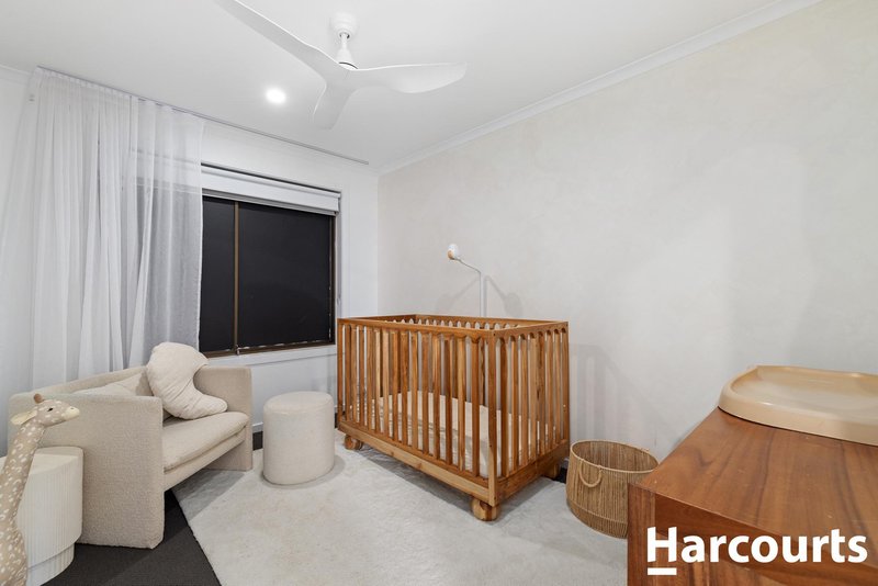 Photo - 4 Carson Crescent, Hoppers Crossing VIC 3029 - Image 15