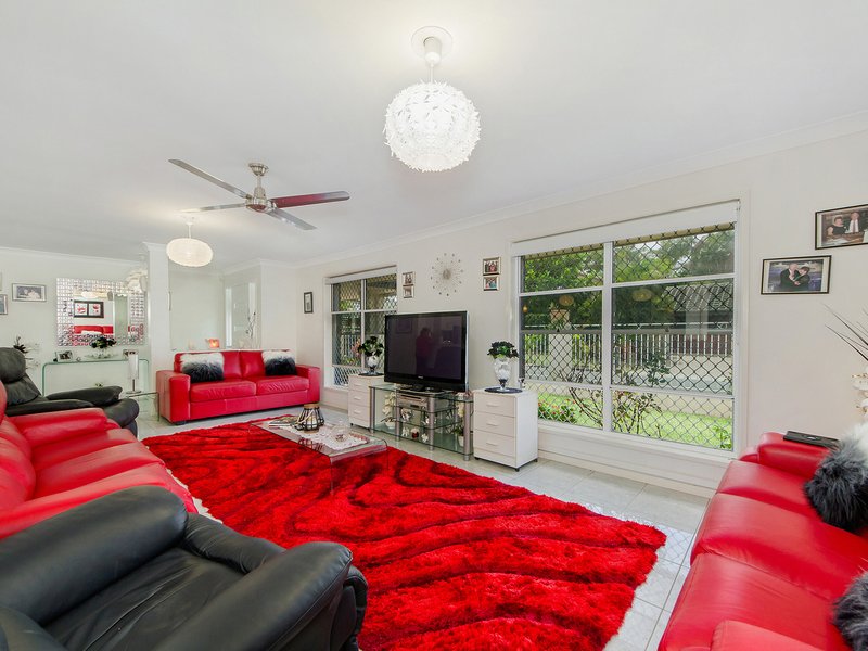 Photo - 4 Casablanca Court, Burleigh Waters QLD 4220 - Image 10