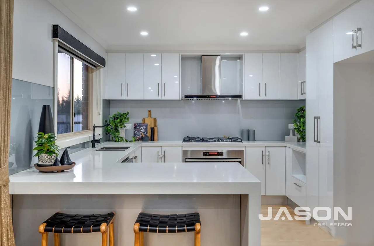 5-bedroom house at 4 Casablanca Court, Greenvale, VIC 3059, , Victoria