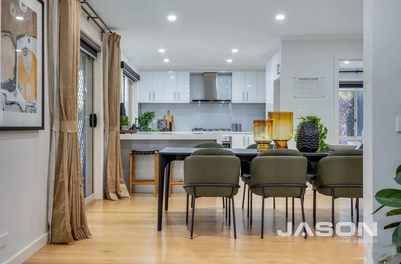 5-bedroom house at 4 Casablanca Court, Greenvale, VIC 3059, , Victoria