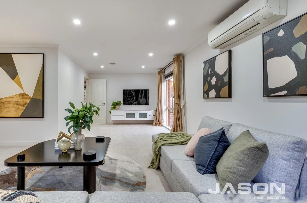 5-bedroom house at 4 Casablanca Court, Greenvale, VIC 3059, , Victoria