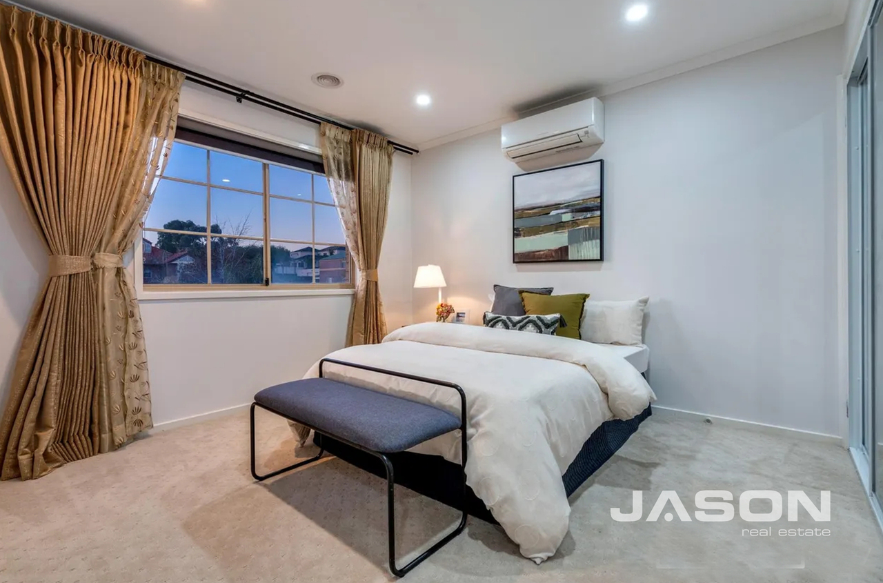 5-bedroom house at 4 Casablanca Court, Greenvale, VIC 3059, , Victoria