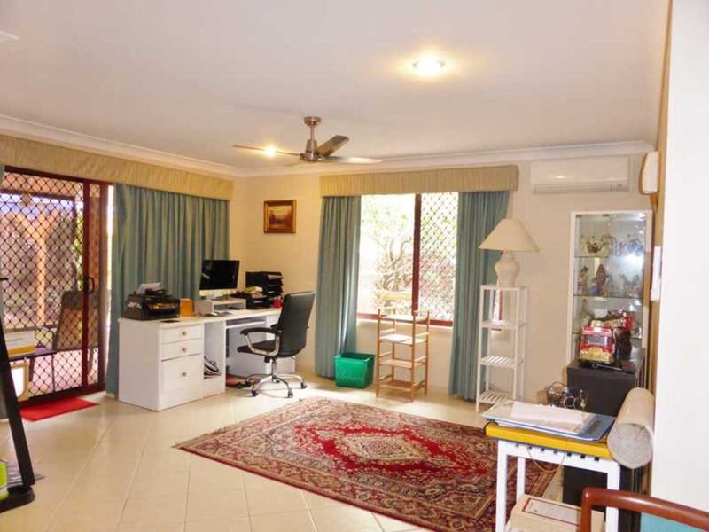 Photo - 4 Cassandra Crescent, Tuncurry NSW 2428 - Image 6