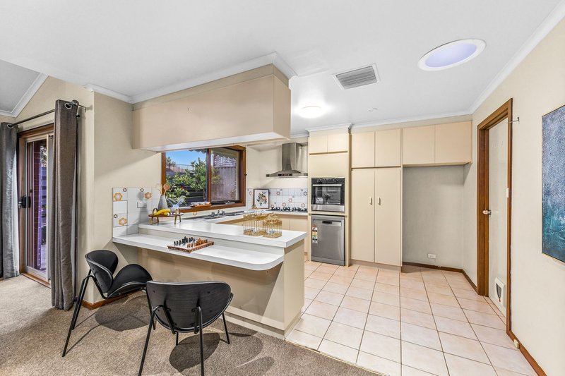 Photo - 4 Cassia Court, Keysborough VIC 3173 - Image 6