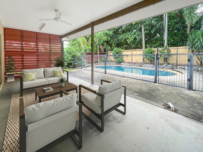 Photo - 4 Castaways Close, Kewarra Beach QLD 4879 - Image 11