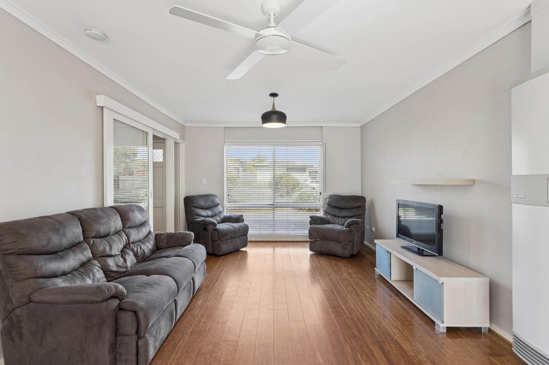 Photo - 4 Casuarina Avenue, Surrey Downs SA 5126 - Image 4