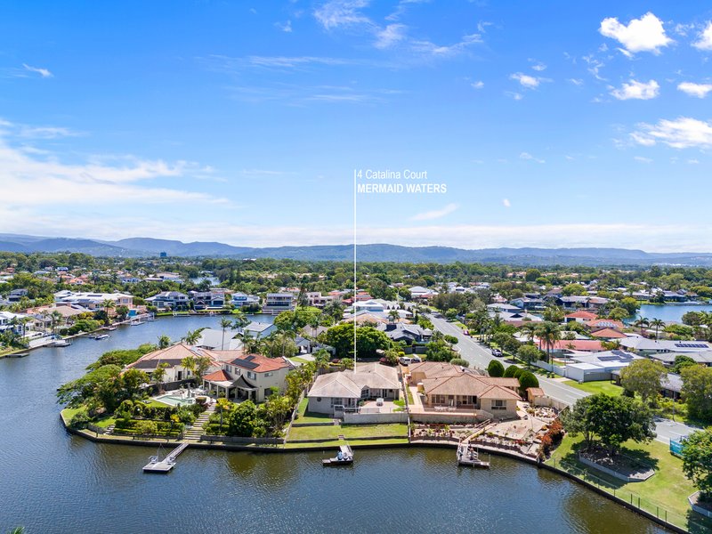 Photo - 4 Catalina Court, Mermaid Waters QLD 4218 - Image 2