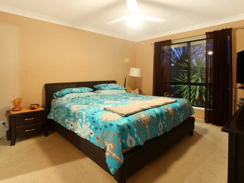 Photo - 4 Catchlove Street, Maudsland QLD 4210 - Image 12