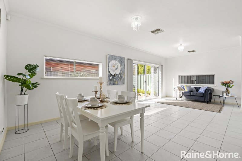 Photo - 4 Cathedral Circuit, Mawson Lakes SA 5095 - Image 6