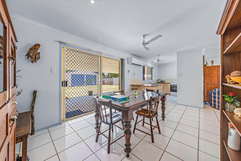 Photo - 4 Catherine Crescent, Jubilee Pocket QLD 4802 - Image 3