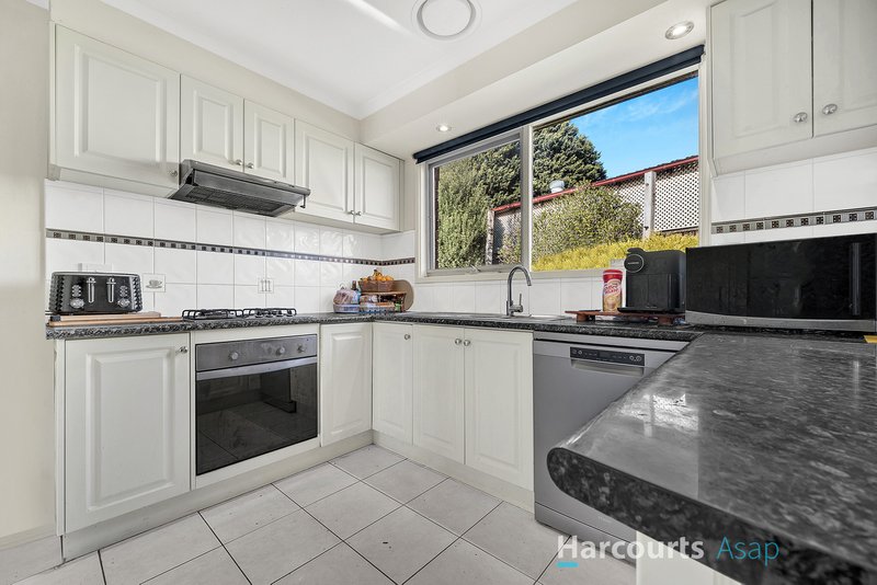 Photo - 4 Cavendish Court, Endeavour Hills VIC 3802 - Image 6