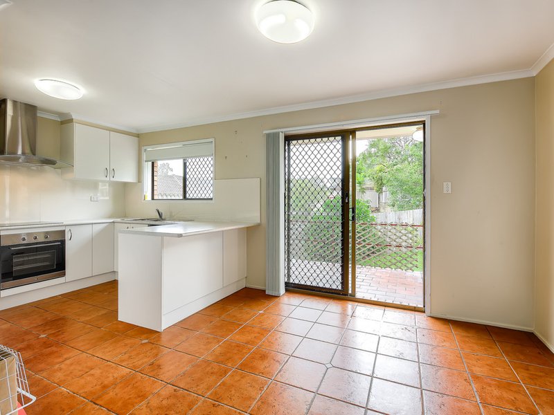 Photo - 4 Cayley Street, Everton Park QLD 4053 - Image 4