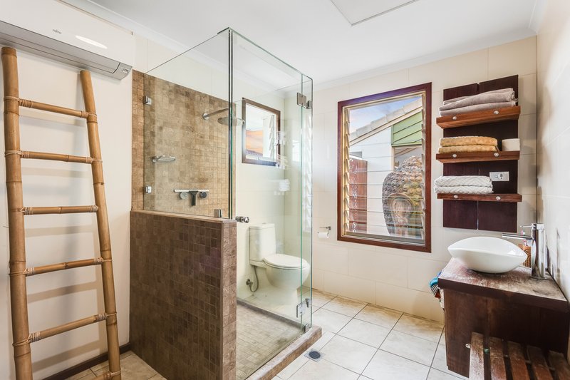 Photo - 4 Ceccato Drive, Murrumba Downs QLD 4503 - Image 16