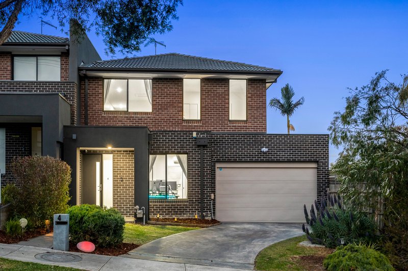 4 Centaur Grove, Doncaster East VIC 3109