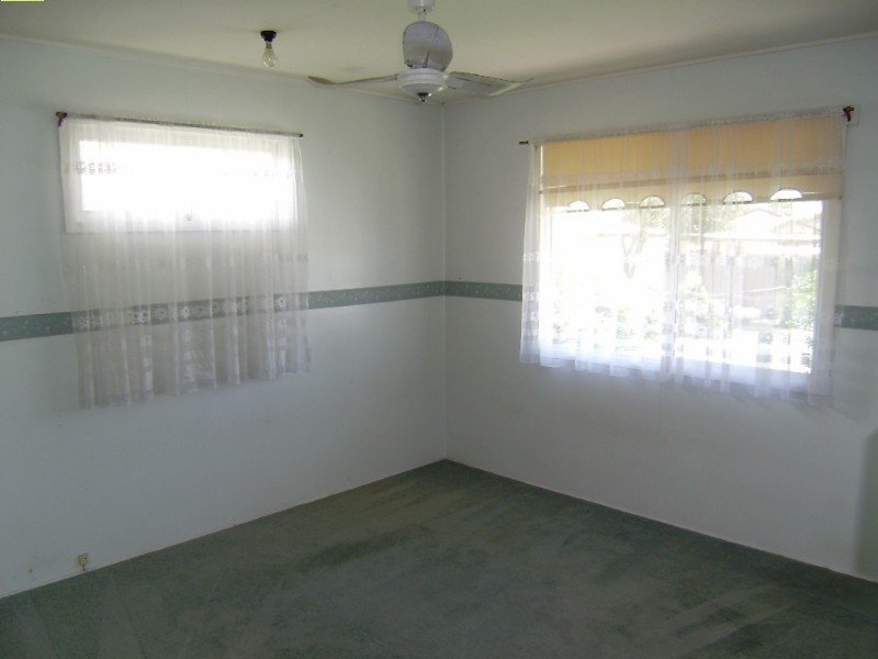 Photo - 4 Centaur St , Redcliffe QLD 4020 - Image 7