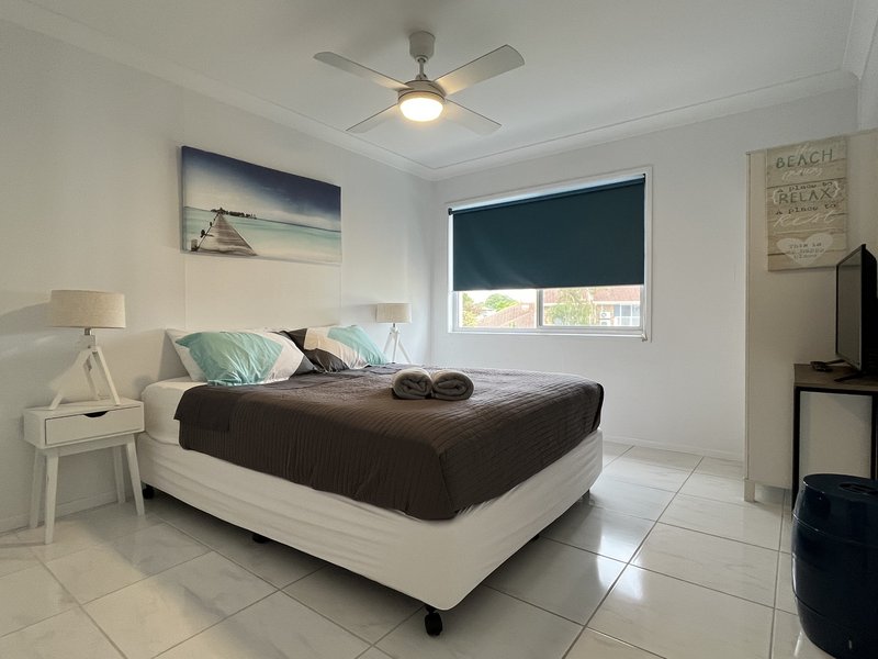 Photo - 4 Centaur Street, Caloundra QLD 4551 - Image 9