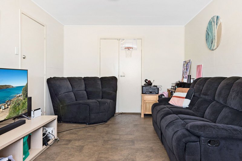 Photo - 4 Centaur Street, Redcliffe QLD 4020 - Image 6