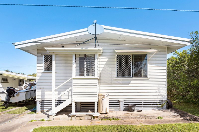 Photo - 4 Centaur Street, Redcliffe QLD 4020 - Image 11