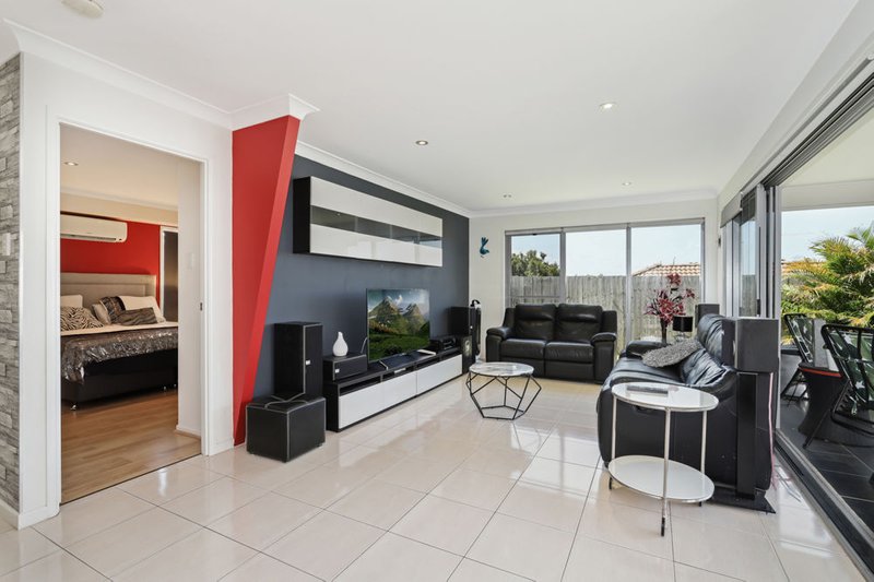 Photo - 4 Chamomile Street, Griffin QLD 4503 - Image 5