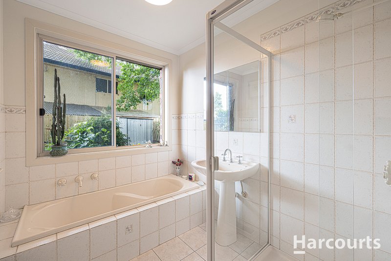 Photo - 4 Champion Crescent, Glen Waverley VIC 3150 - Image 11