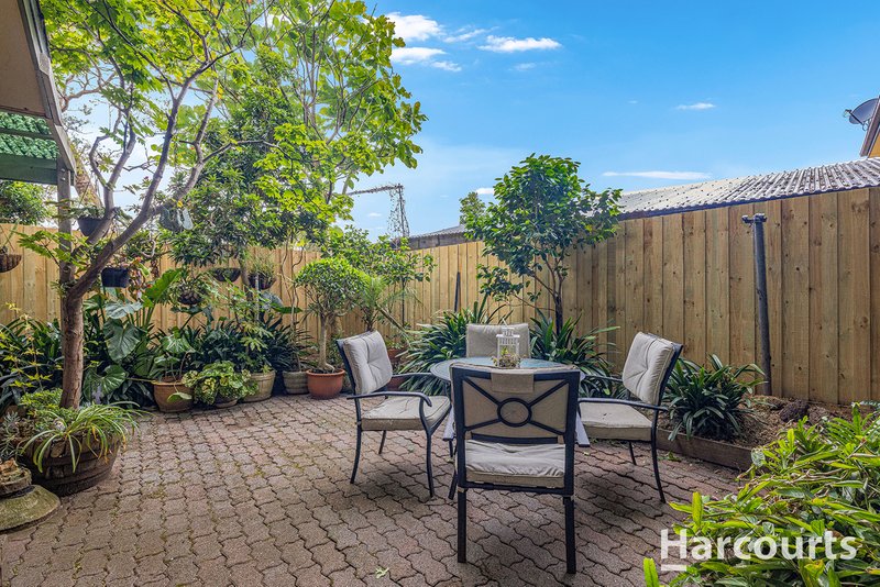 Photo - 4 Champion Crescent, Glen Waverley VIC 3150 - Image 13