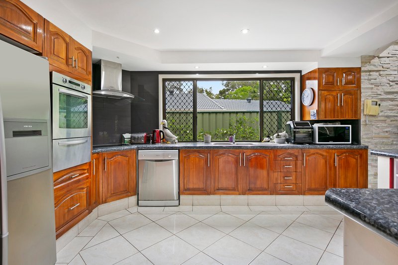 Photo - 4 Chantilly Place, Robina QLD 4226 - Image 5