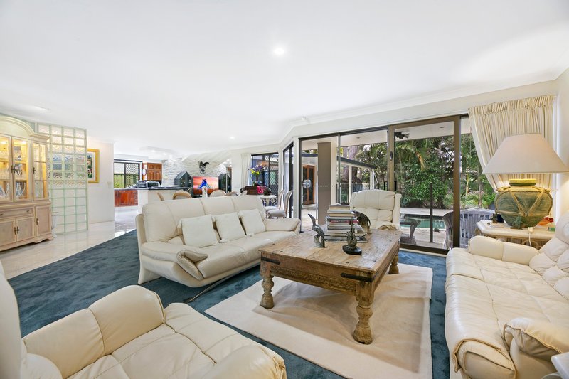 Photo - 4 Chantilly Place, Robina QLD 4226 - Image 8