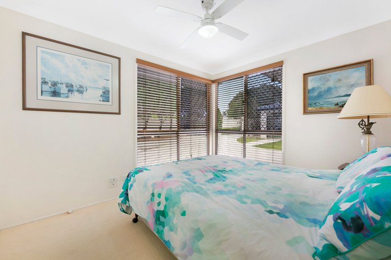 Photo - 4 Chantilly Place, Robina QLD 4226 - Image 15