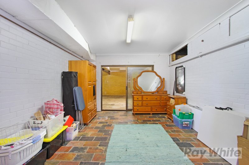 Photo - 4 Chapman Close, Tamworth NSW 2340 - Image 12