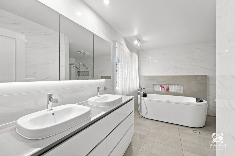 Photo - 4 Charker Drive, Harrington Park NSW 2567 - Image 5