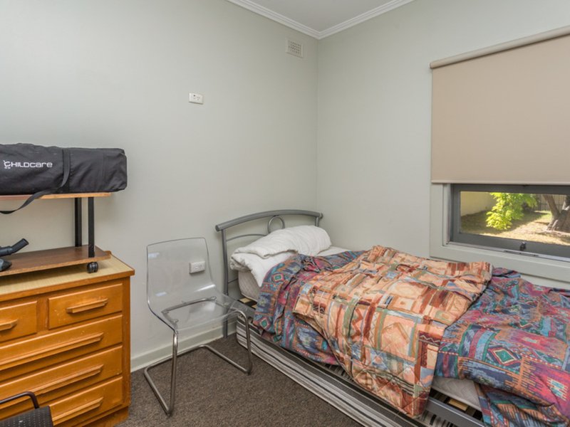 Photo - 4 Chester Street, Henley Beach SA 5022 - Image 6