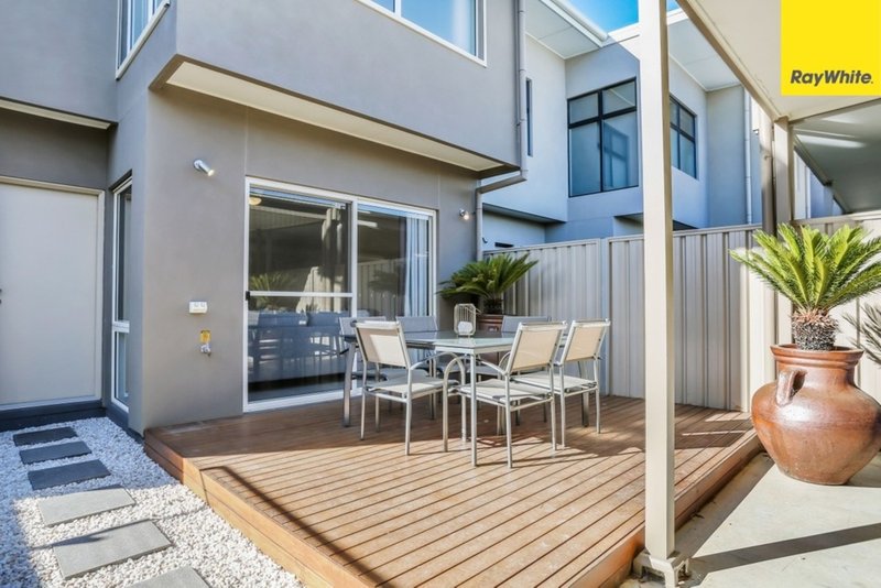 Photo - 4 Chianti Lane, Mawson Lakes SA 5095 - Image 17