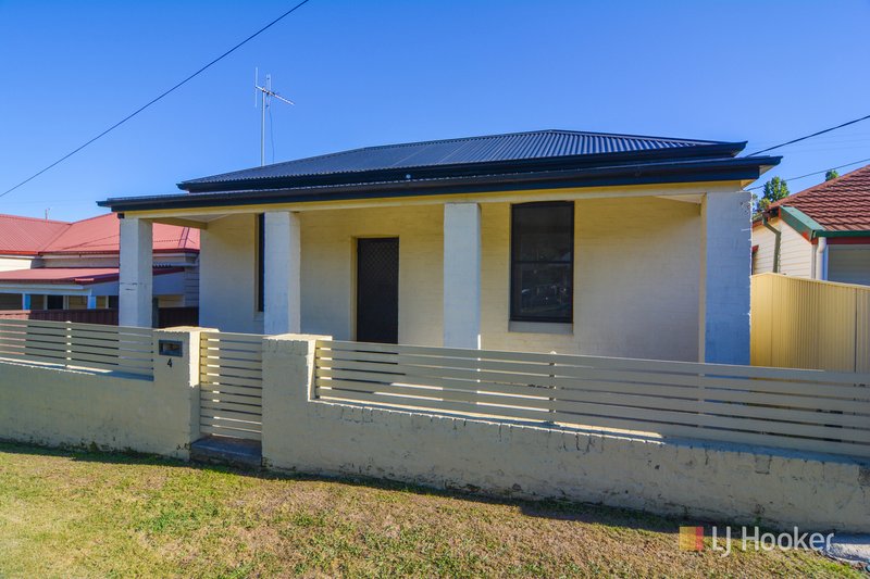 Photo - 4 Chifley Road, Lithgow NSW 2790 - Image 1