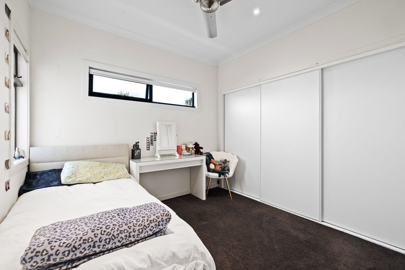 Photo - 4 Chloe Court, Rowville VIC 3178 - Image 11