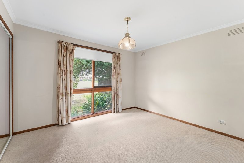 Photo - 4 Christopher Court, Clarinda VIC 3169 - Image 6