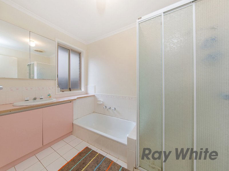 Photo - 4 Cintra Court, Seabrook VIC 3028 - Image 6