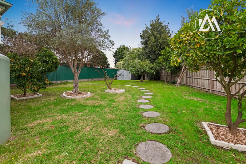 Photo - 4 Claire Court, Langwarrin VIC 3910 - Image 11