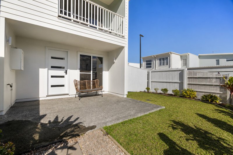 Photo - 4 Clarence Way, Nirimba QLD 4551 - Image 2