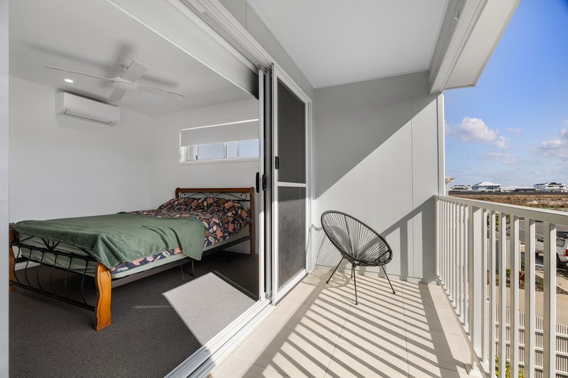 Photo - 4 Clarence Way, Nirimba QLD 4551 - Image 8