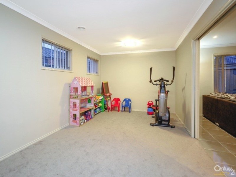 Photo - 4 Clarendon Street, Pakenham VIC 3810 - Image 8