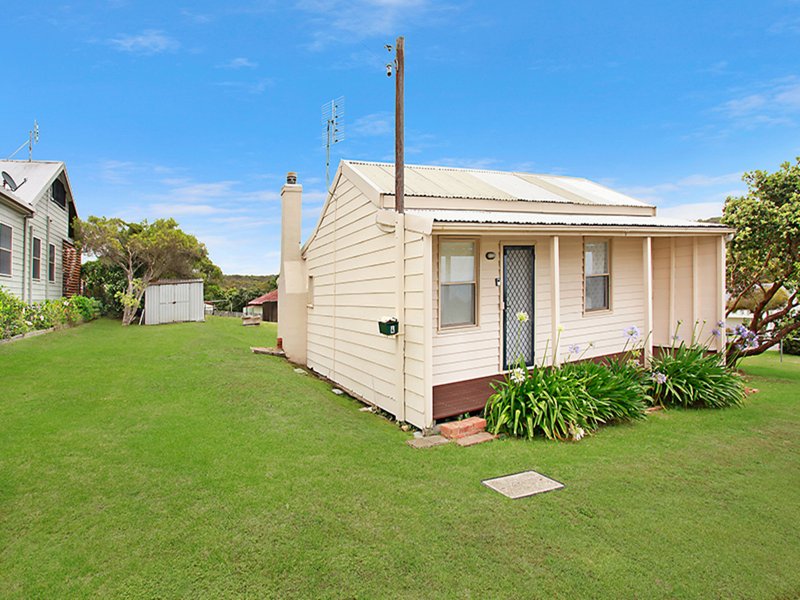 Photo - 4 Clarke St , Catherine Hill Bay NSW 2281 - Image 5