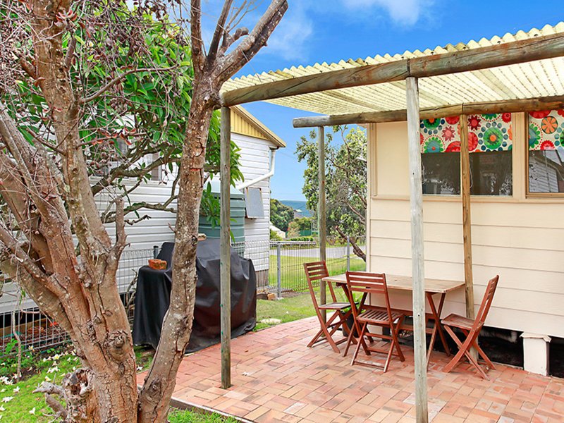 Photo - 4 Clarke St , Catherine Hill Bay NSW 2281 - Image 8