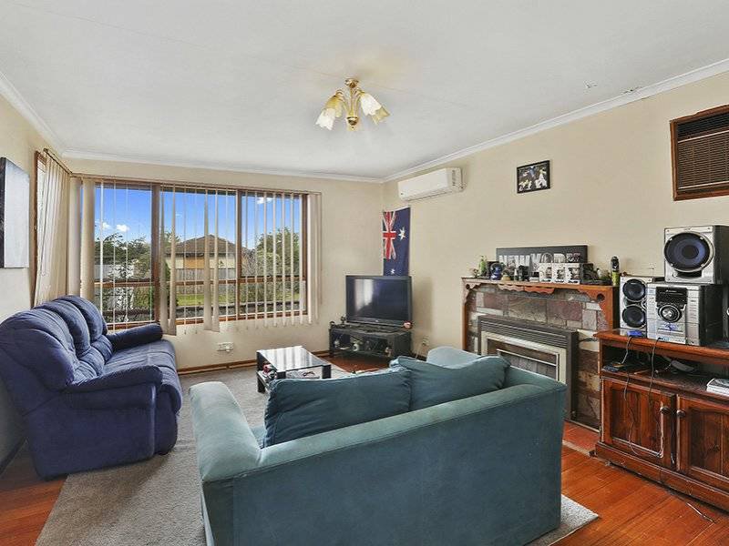 Photo - 4 Clavus Road, Corio VIC 3214 - Image 3