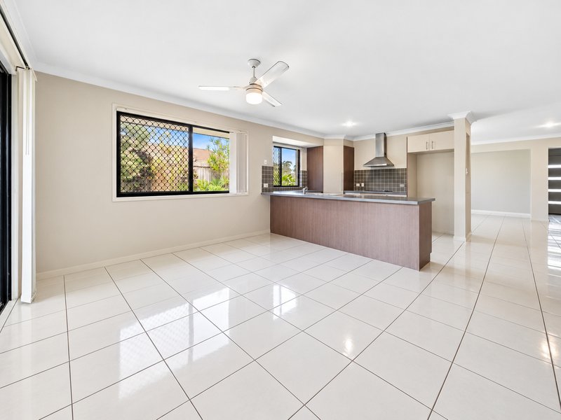 Photo - 4 Clearview Court, Eagleby QLD 4207 - Image 7